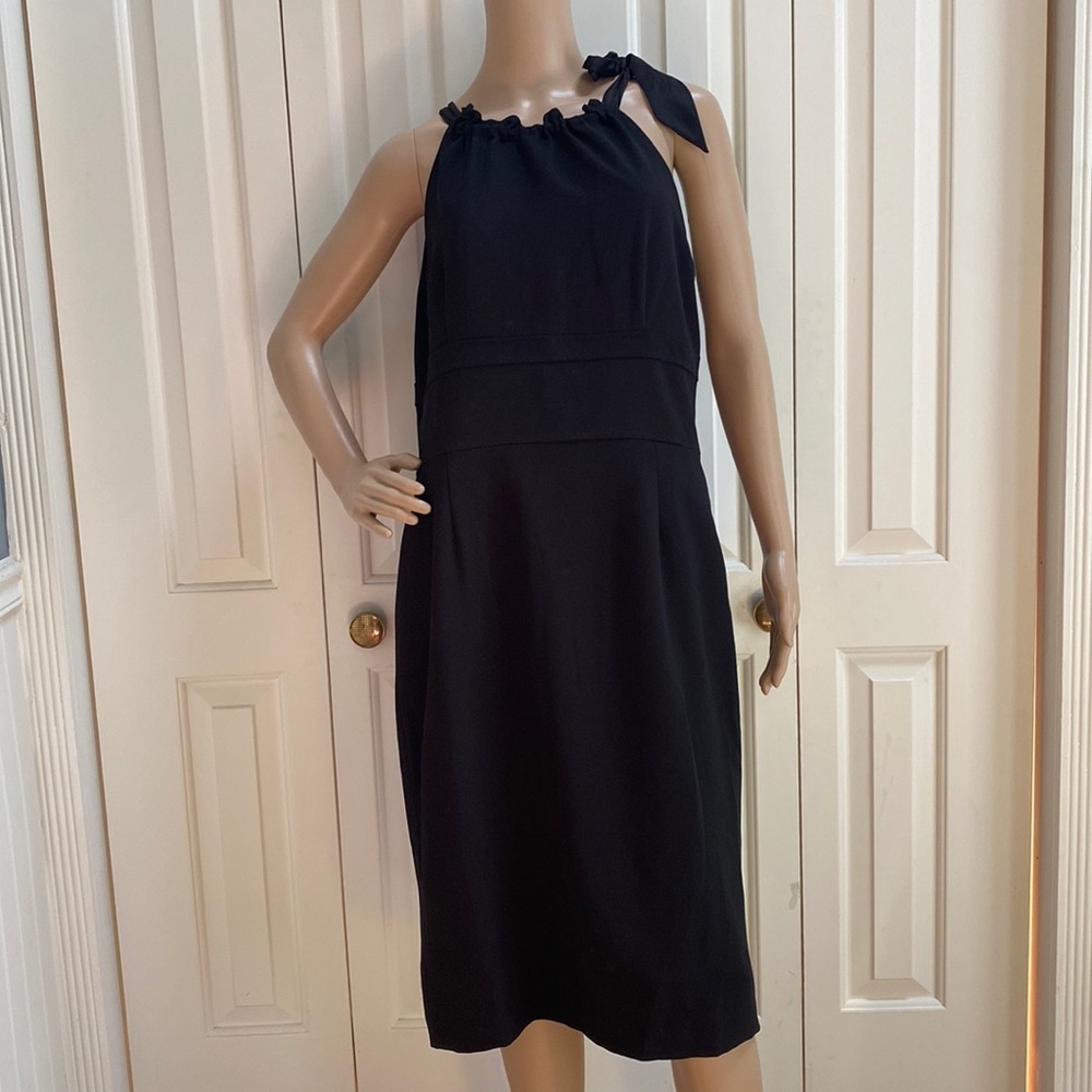 Ann Taylor Womens Size 12 Black Dress. Sleeveless and Ribbon on Shoulder.